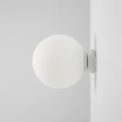 Sieninis šviestuvas Ball M baltas