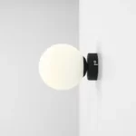 Sieninis šviestuvas Ball S juodas